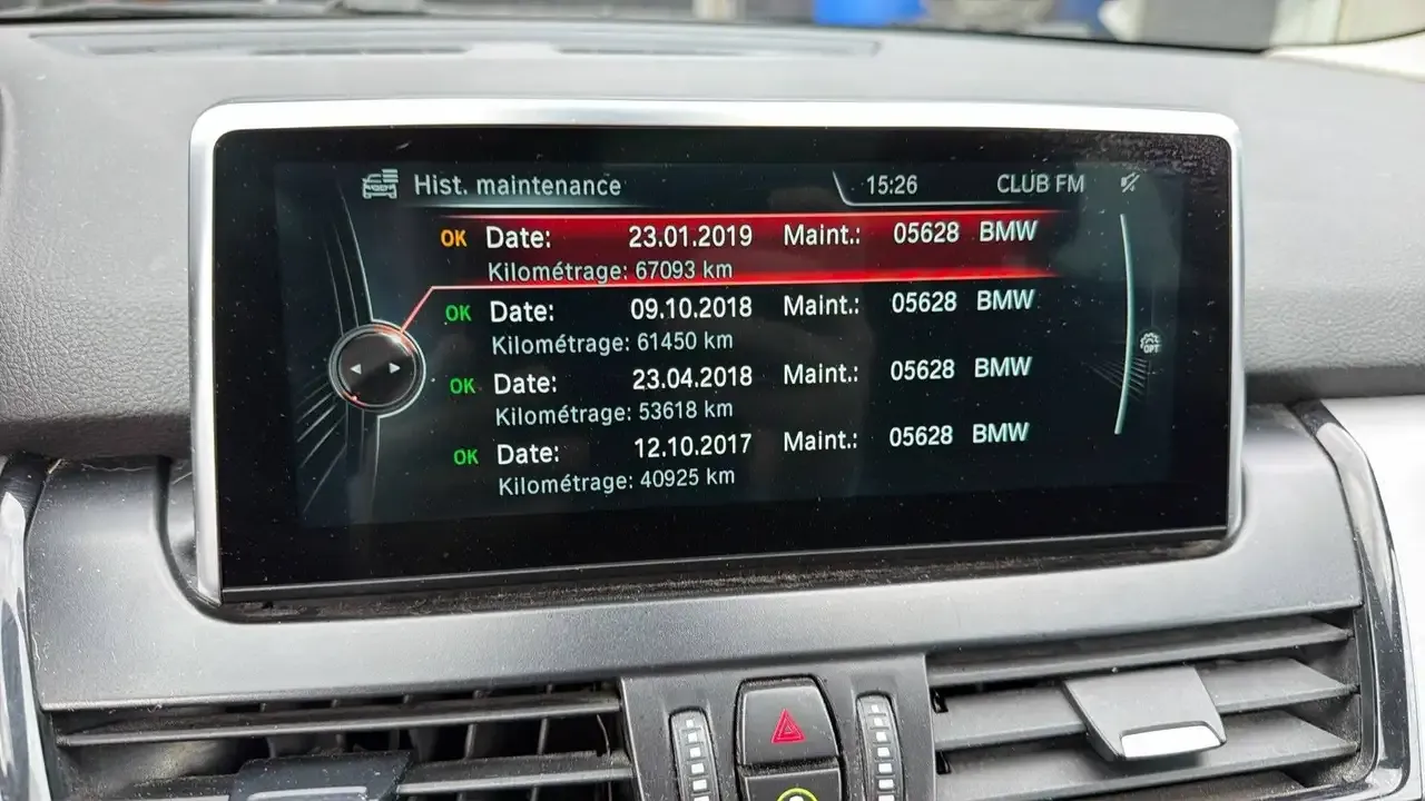 BMW 216 - 15