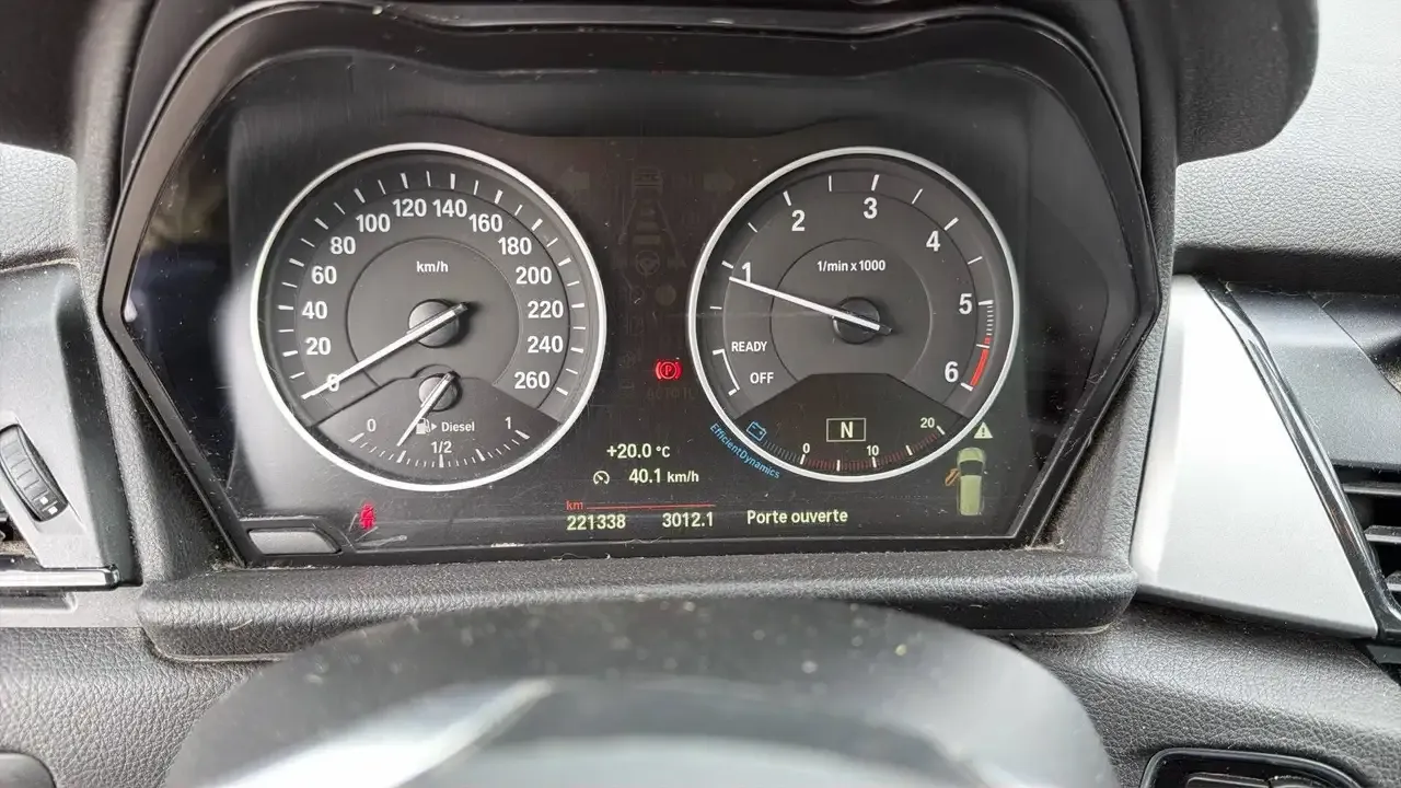 BMW 216 - 20