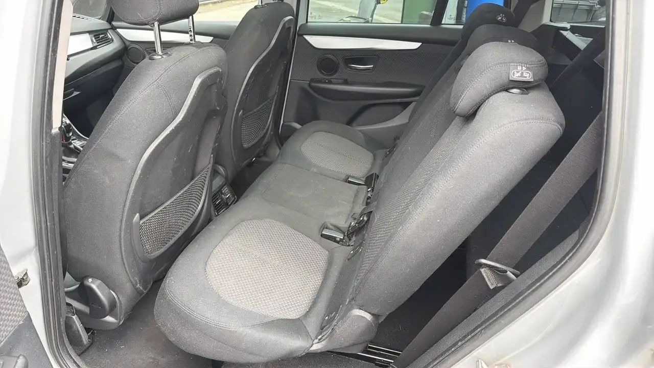 BMW 216 - 22