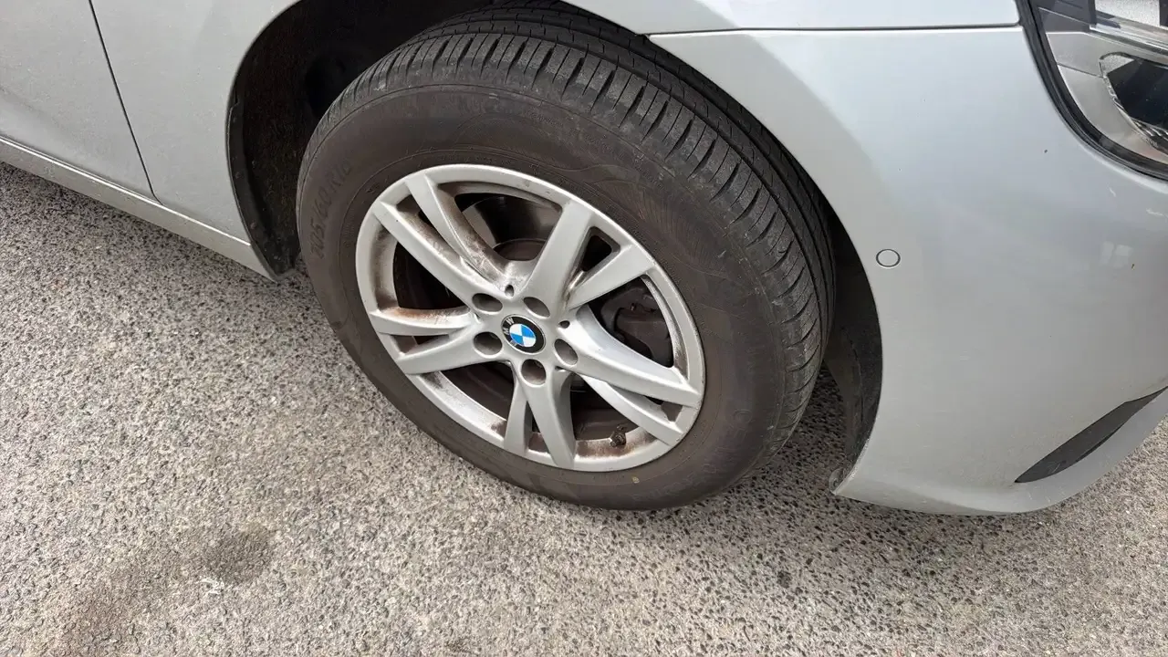 BMW 216 - 8