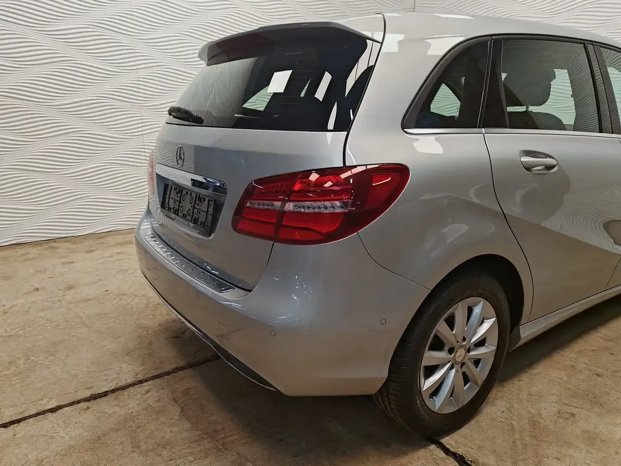 Mercedes-Benz B 180 - 11