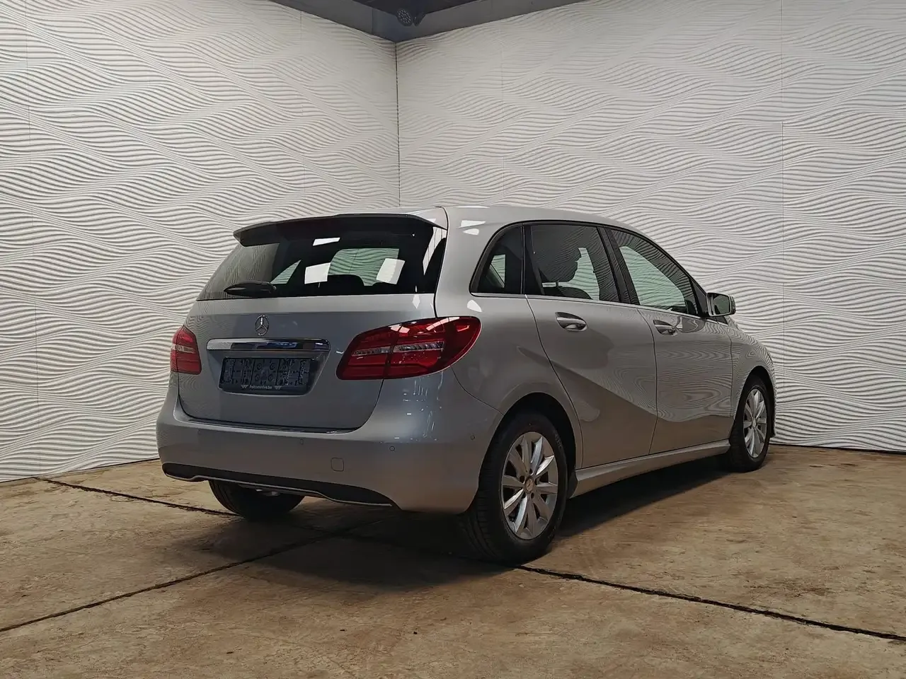 Mercedes-Benz B 180 - 9