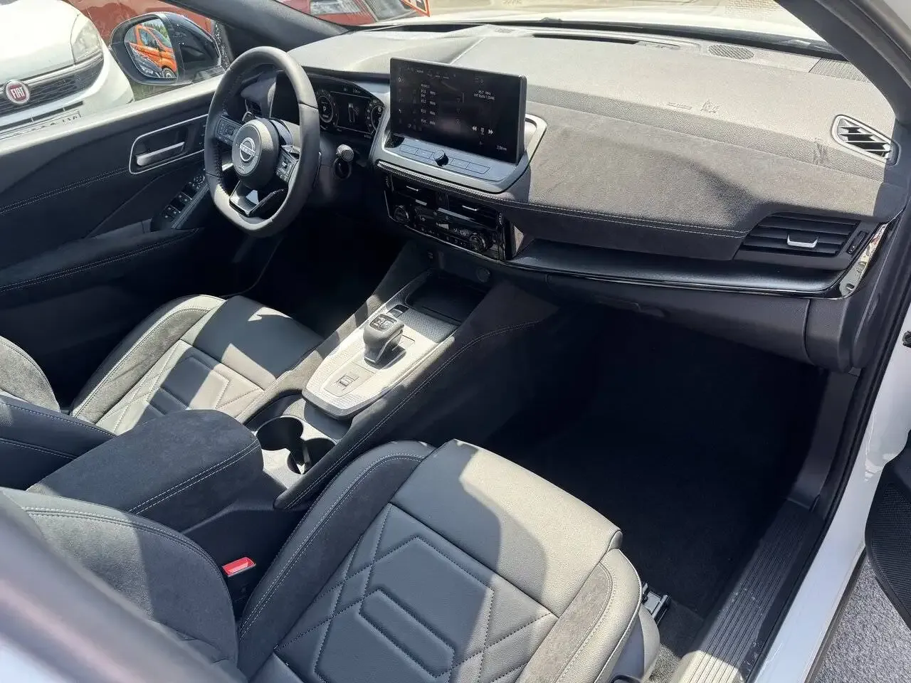 Nissan Qashqai - 12