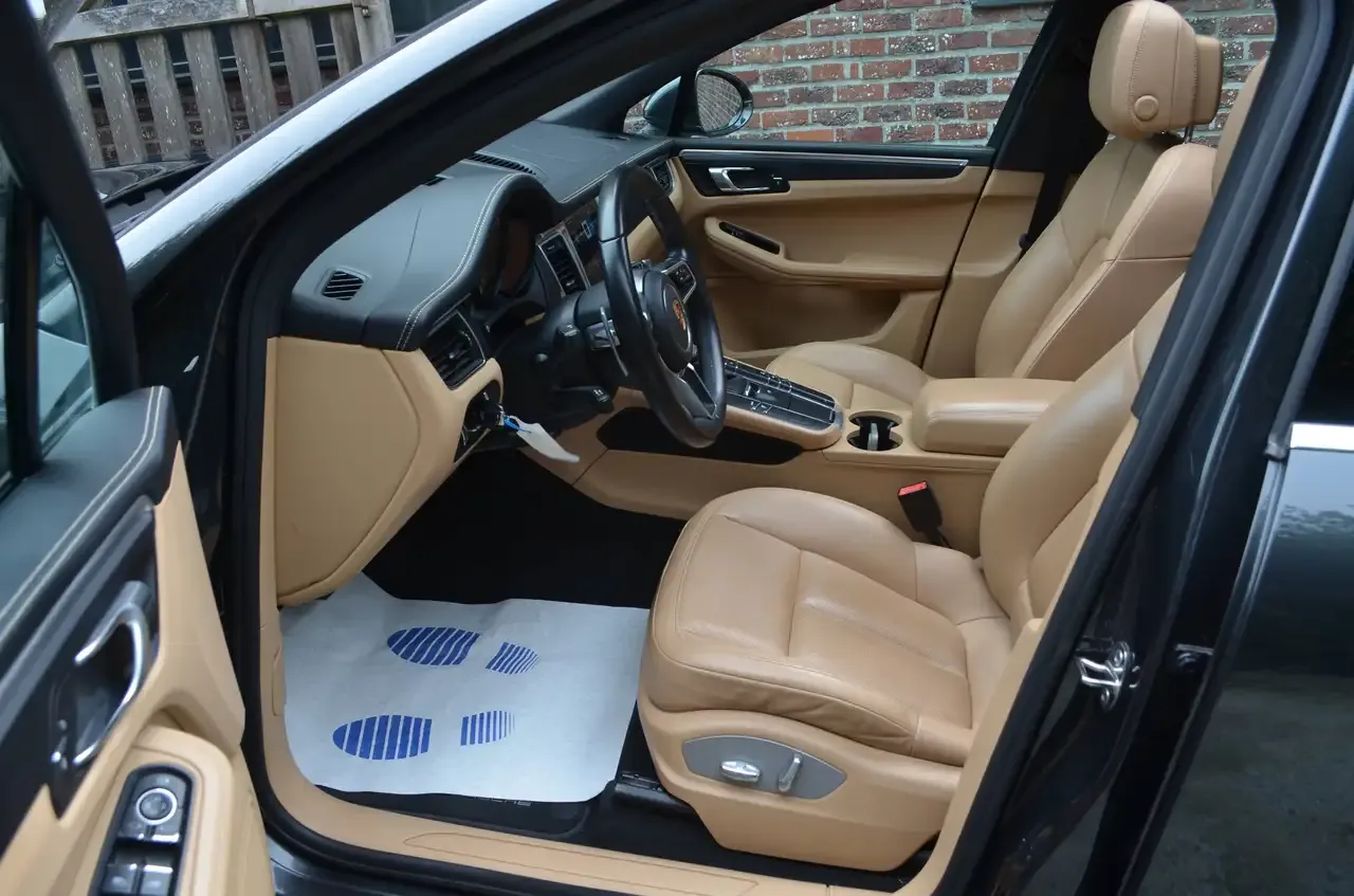 Porsche Macan - 14