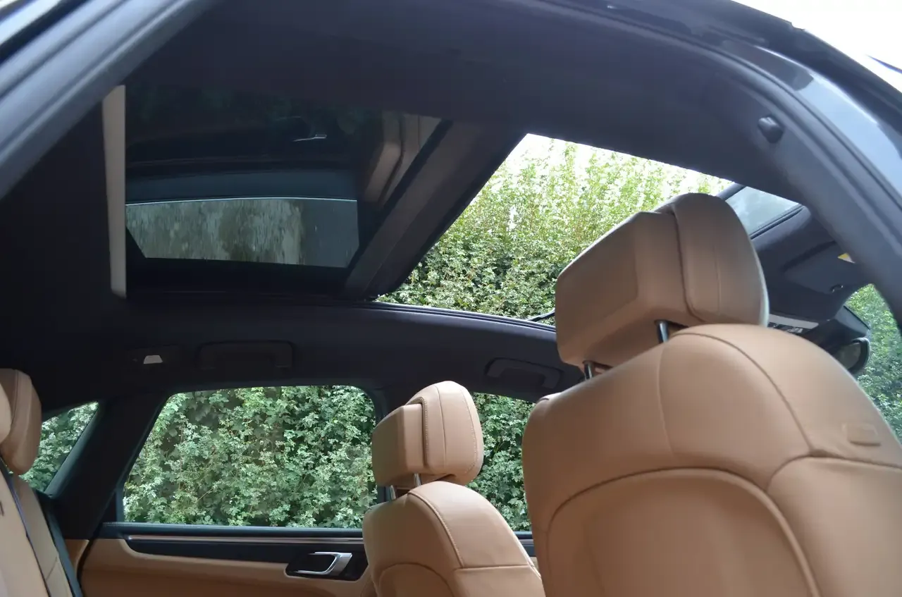 Porsche Macan - 17