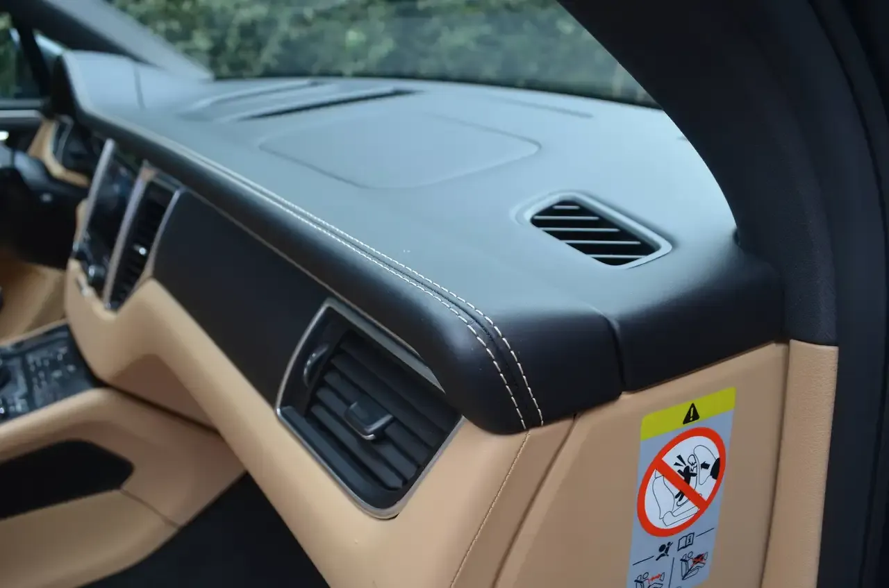 Porsche Macan - 19