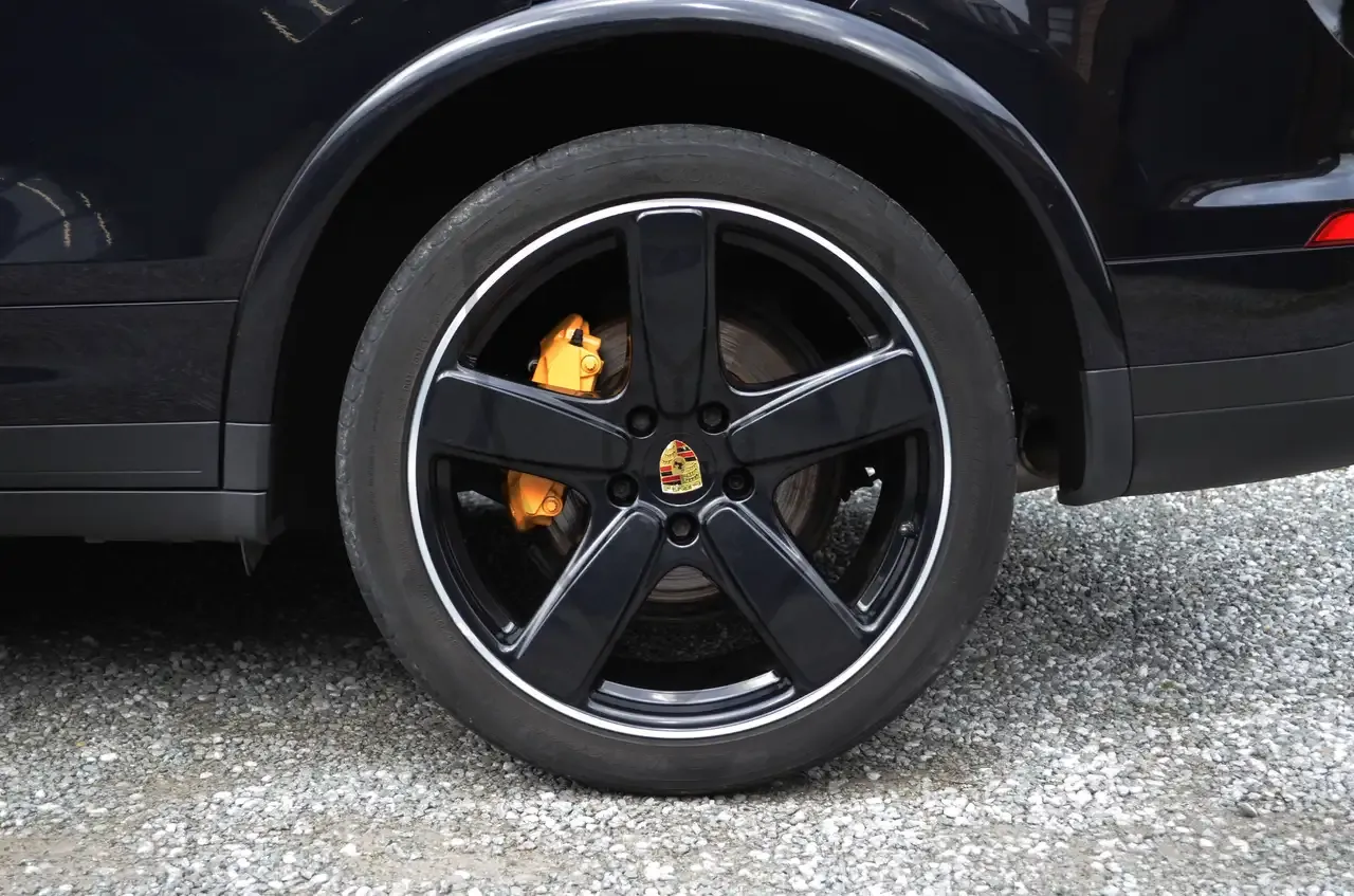 Porsche Cayenne - 20
