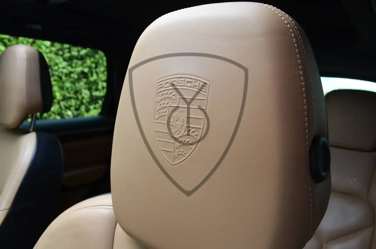 Porsche Cayenne - 13