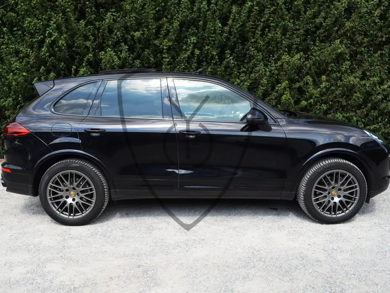 Porsche Cayenne - 22