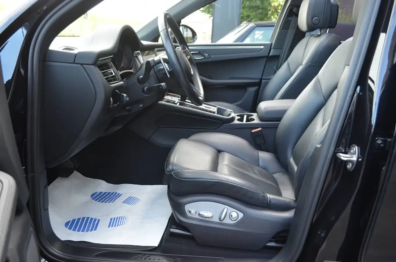 Porsche Macan - 11