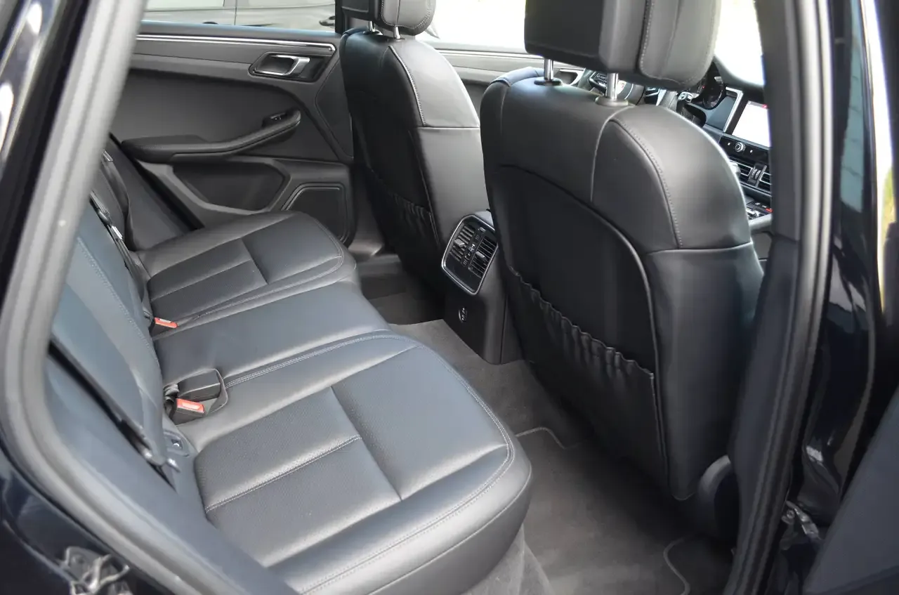 Porsche Macan - 15