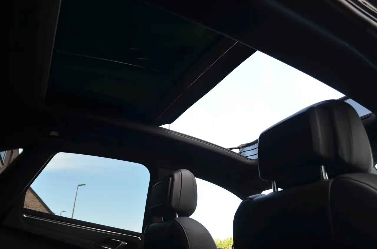 Porsche Macan - 16