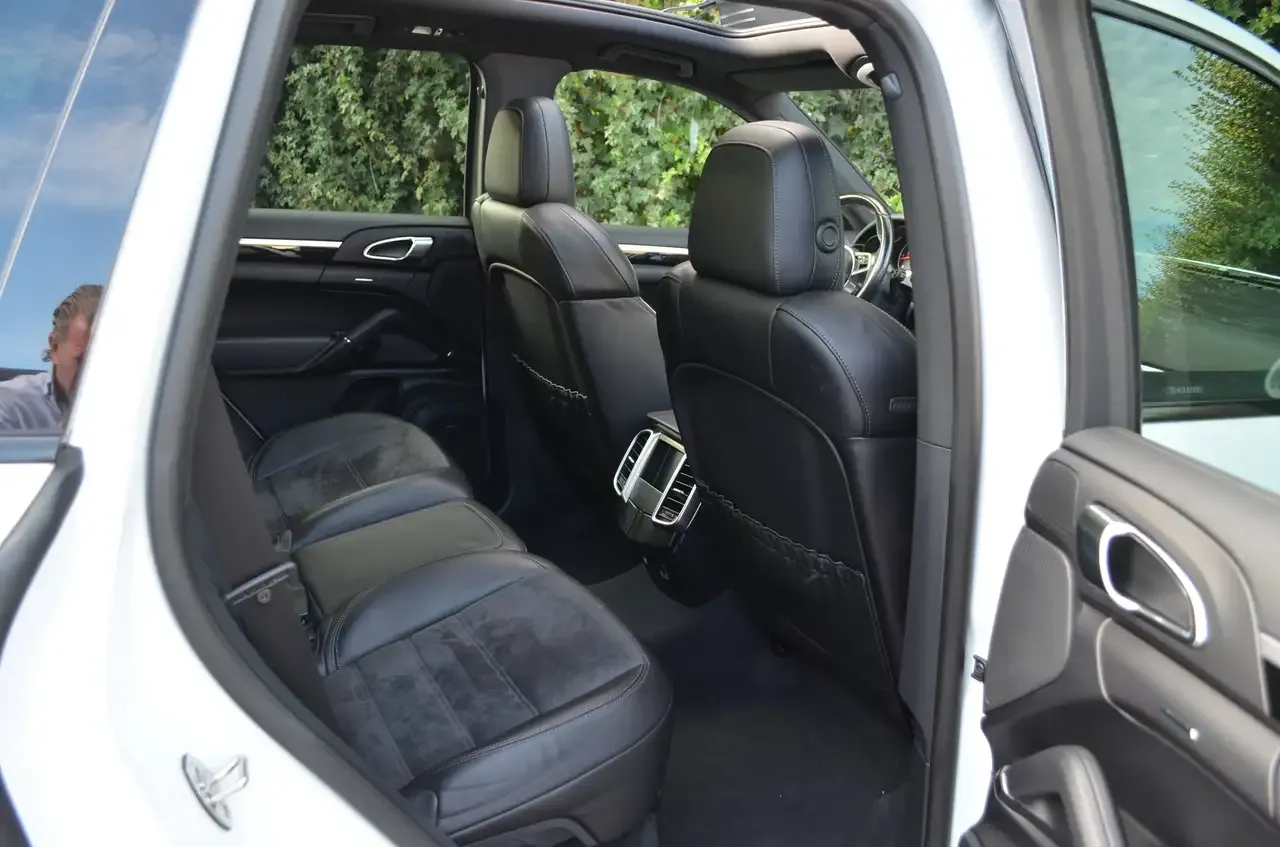 Porsche Cayenne - 14