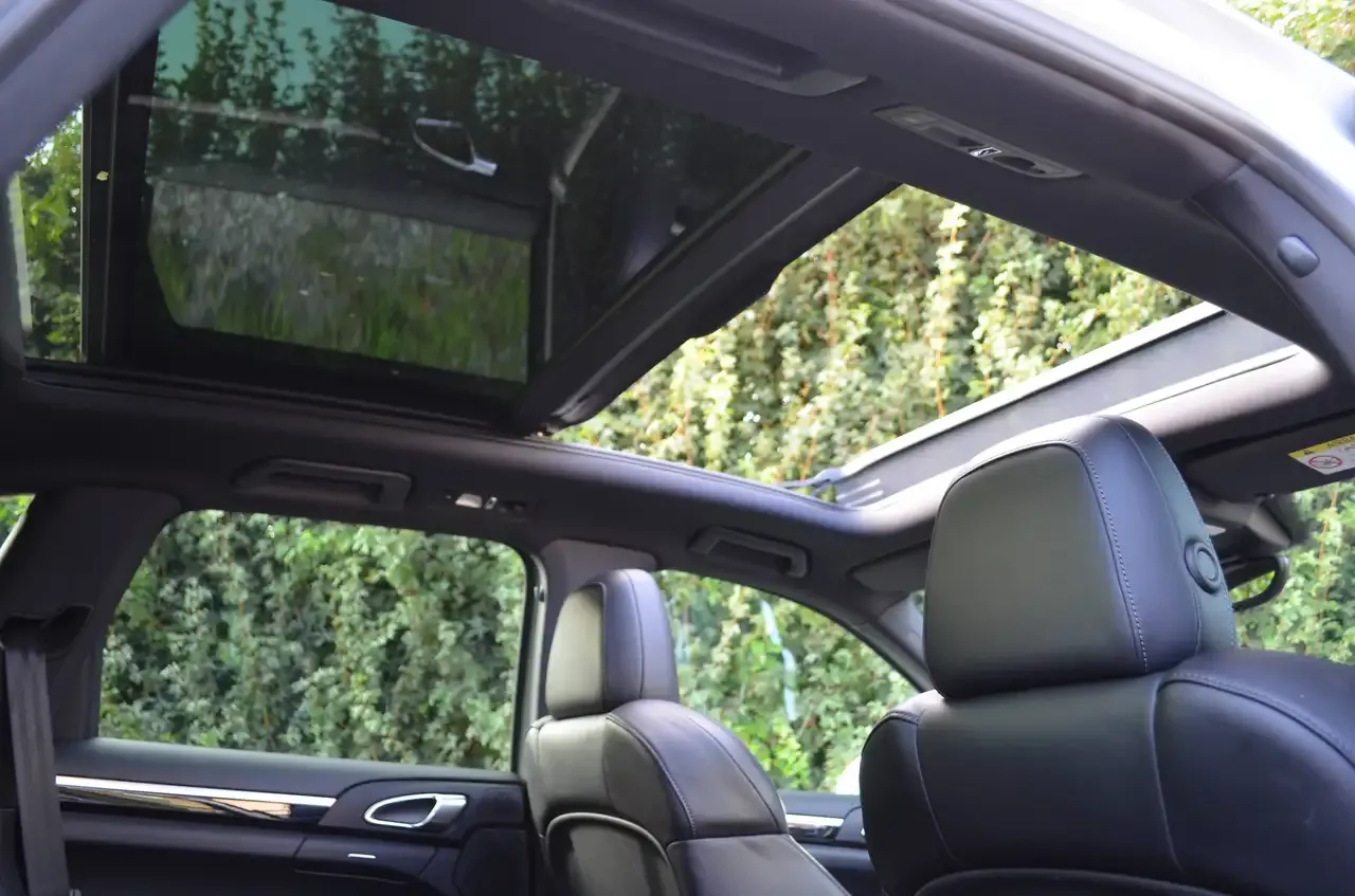 Porsche Cayenne - 15