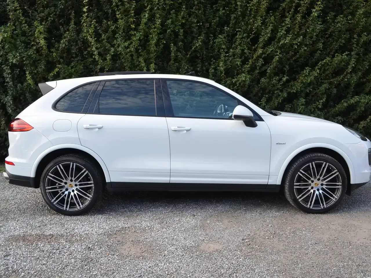 Porsche Cayenne - 21