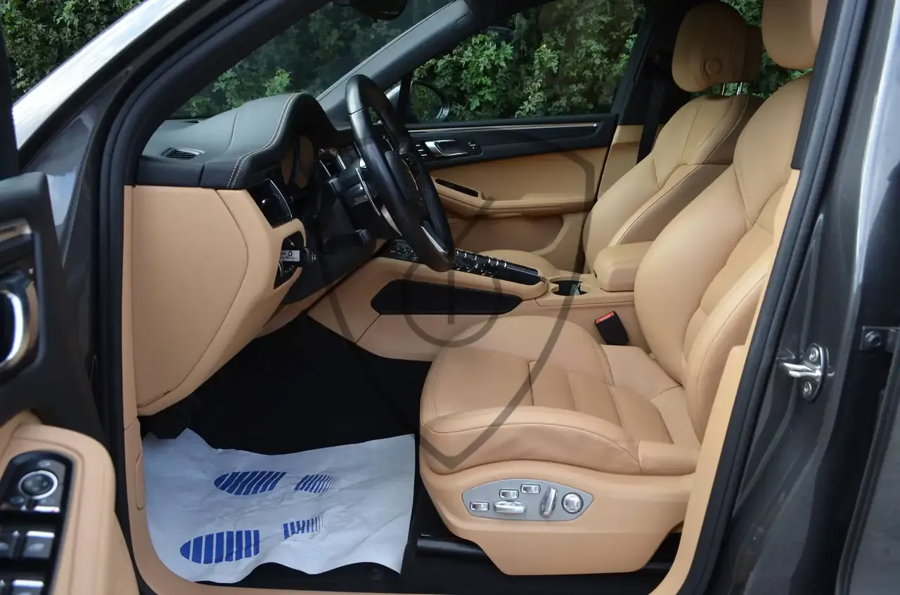 Porsche Macan - 5