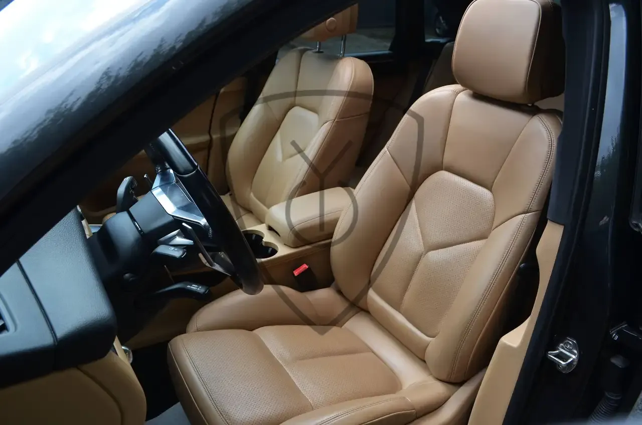 Porsche Macan - 13
