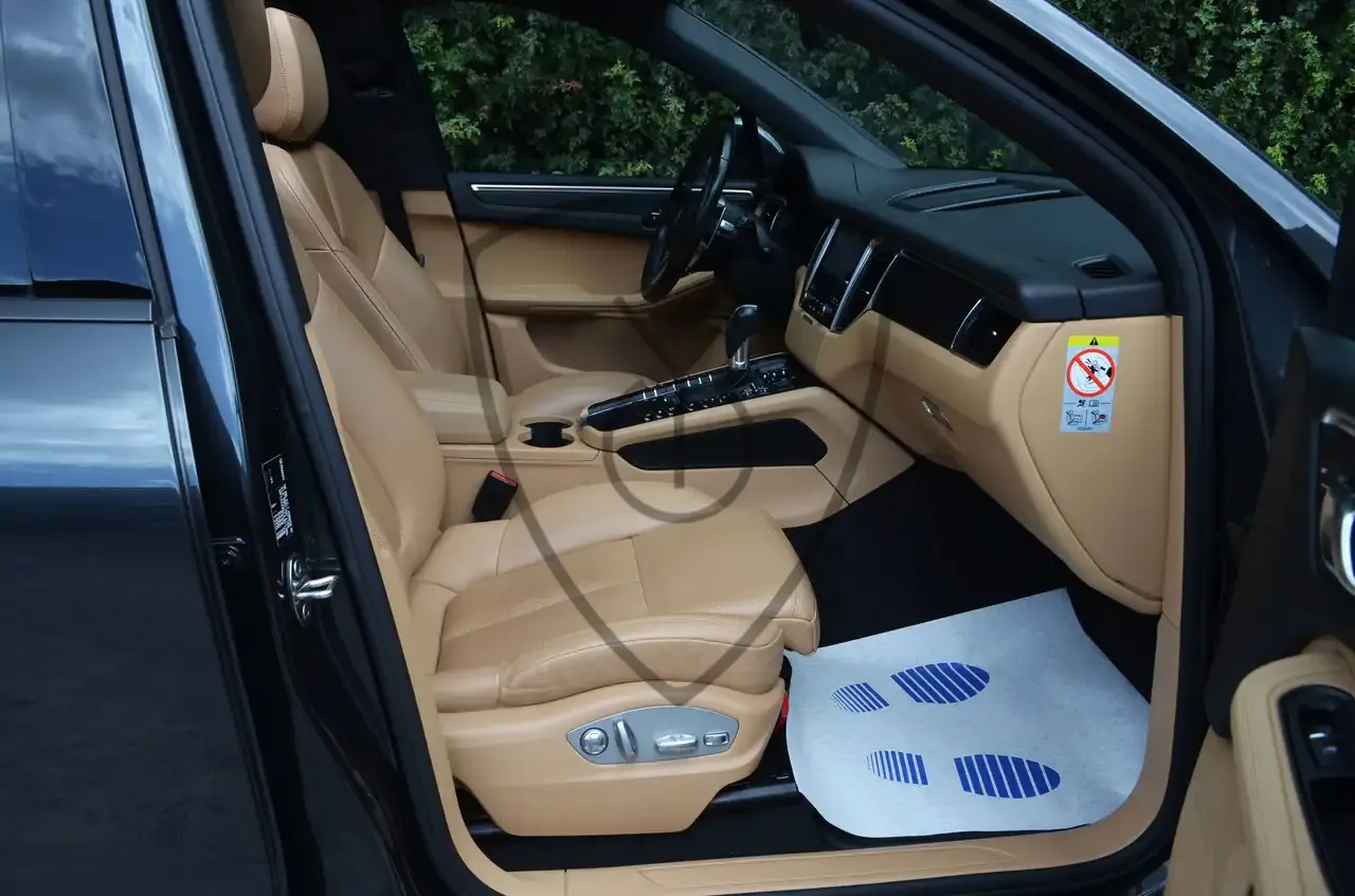 Porsche Macan - 17