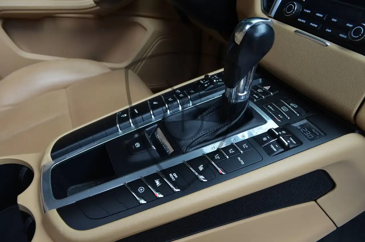 Porsche Macan - 18