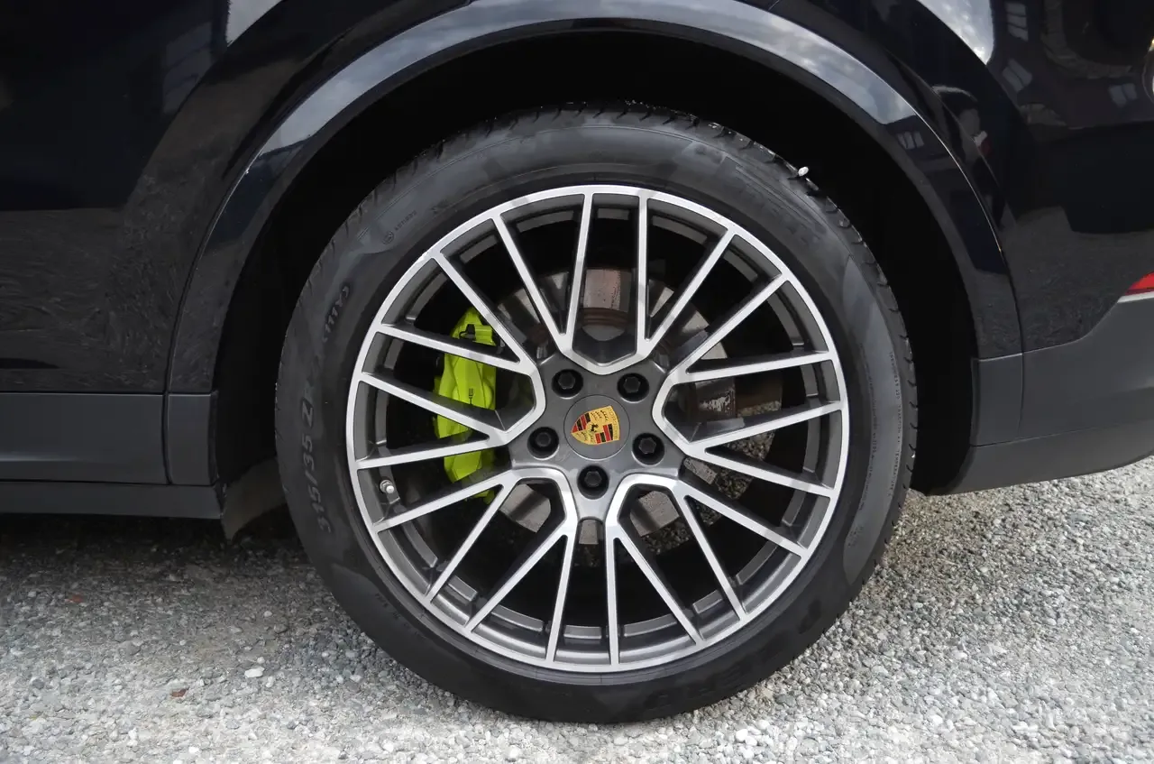 Porsche Cayenne - 3