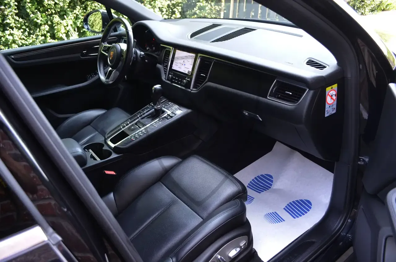 Porsche Macan - 13