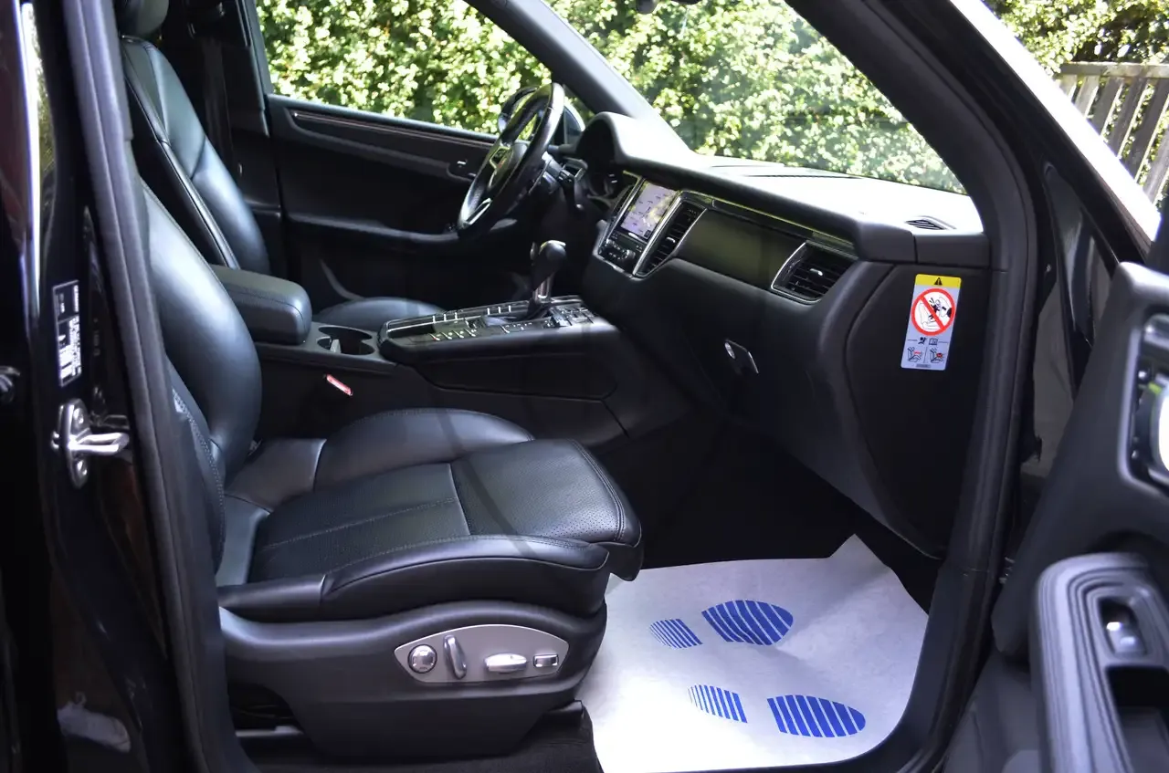 Porsche Macan - 23