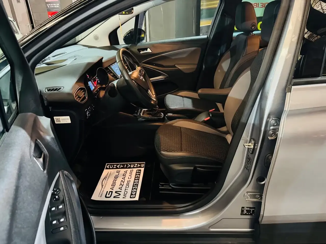 Opel Crossland X - 12