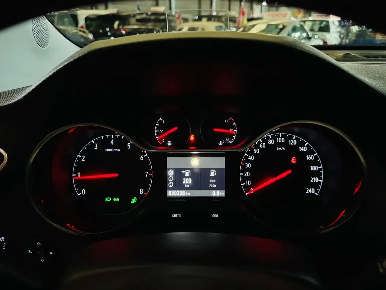 Opel Crossland X - 24