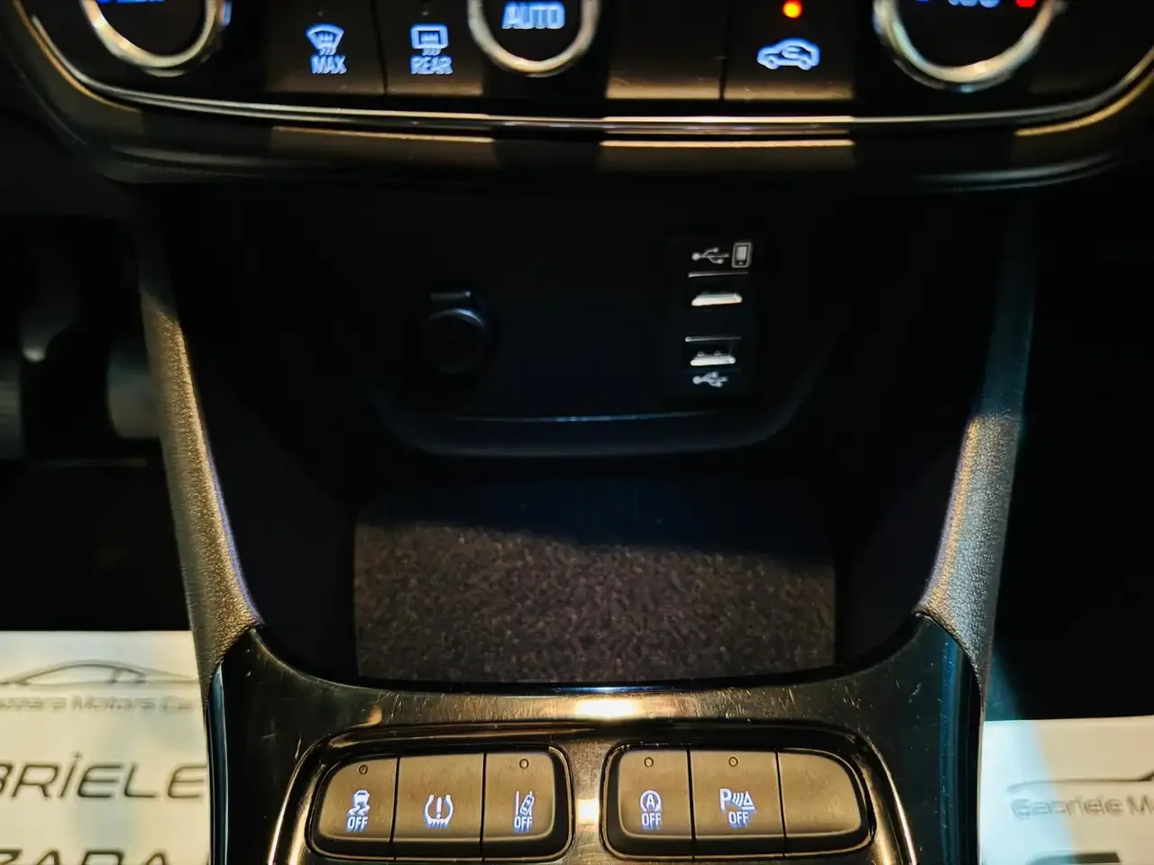 Opel Crossland X - 27