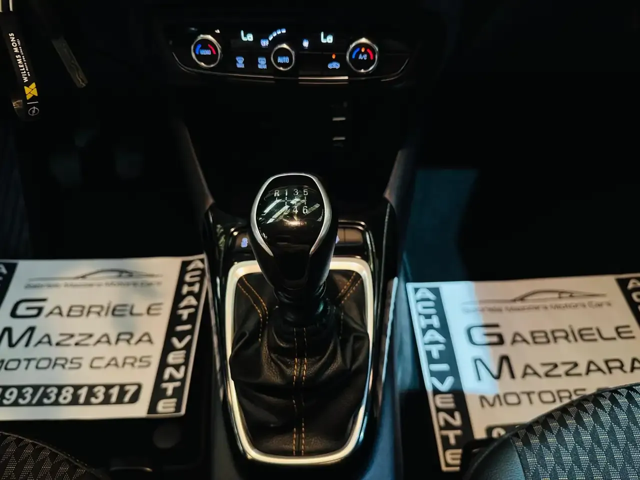 Opel Crossland X - 33