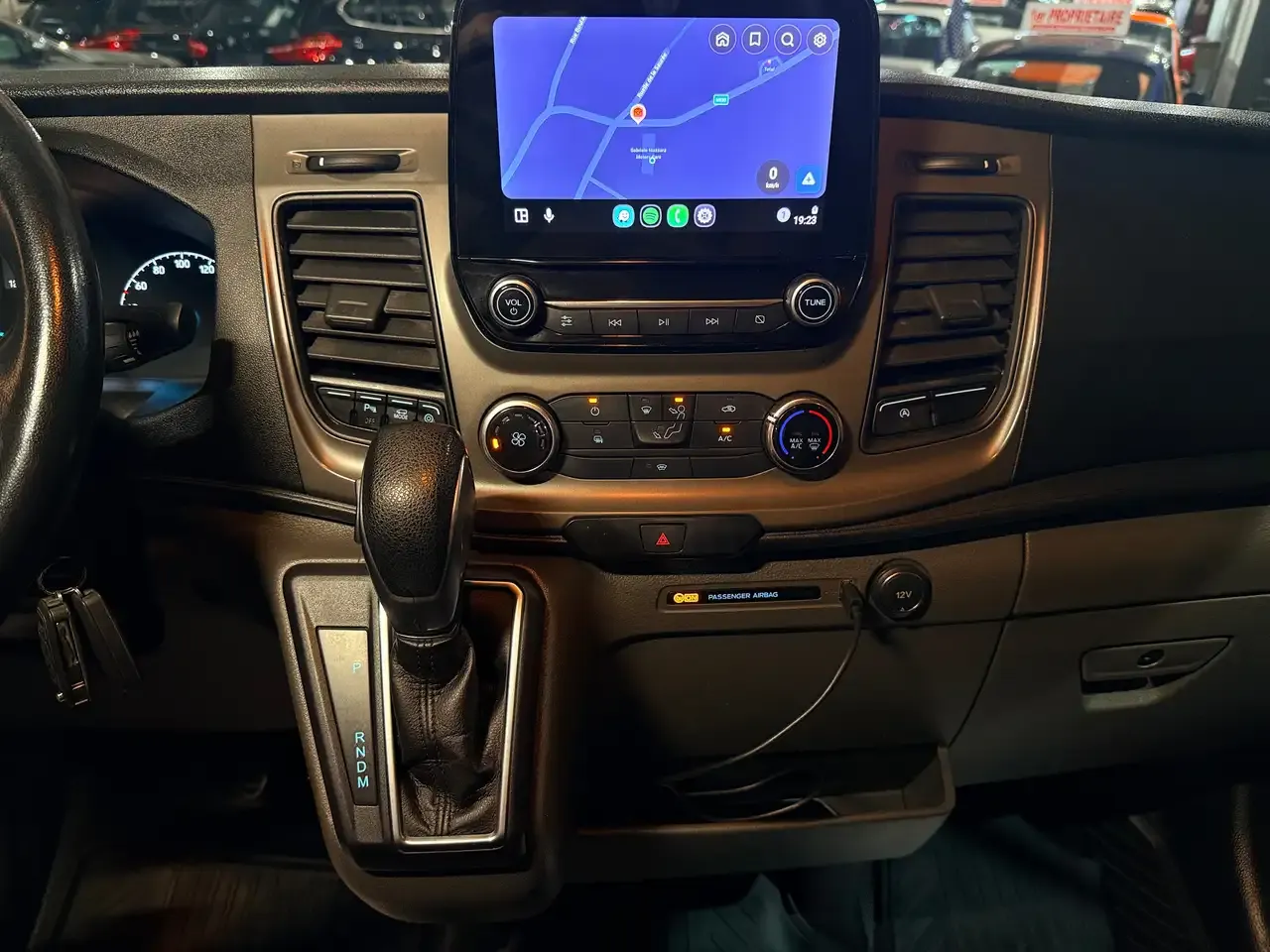 Ford Transit - 30