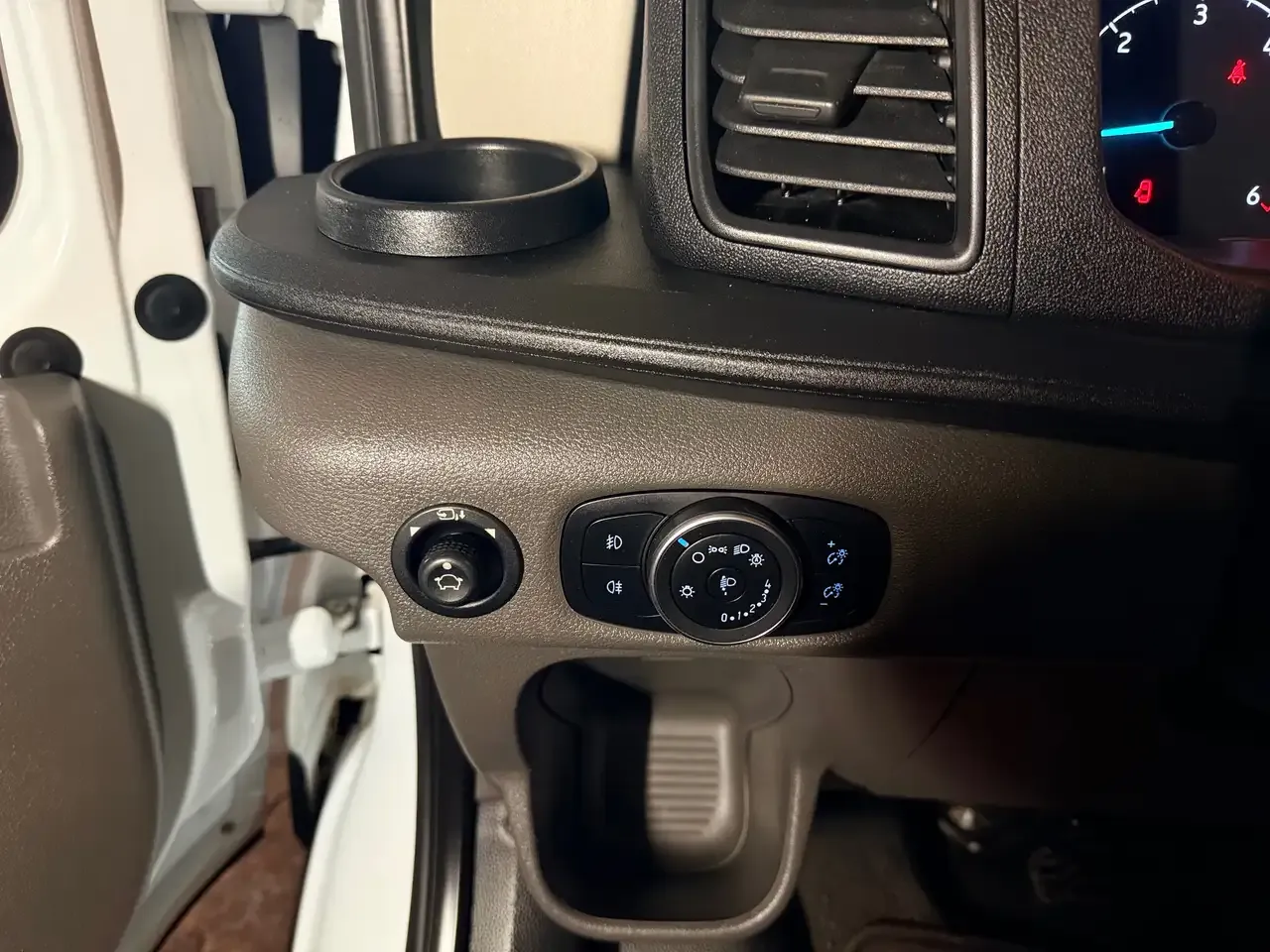 Ford Transit - 32