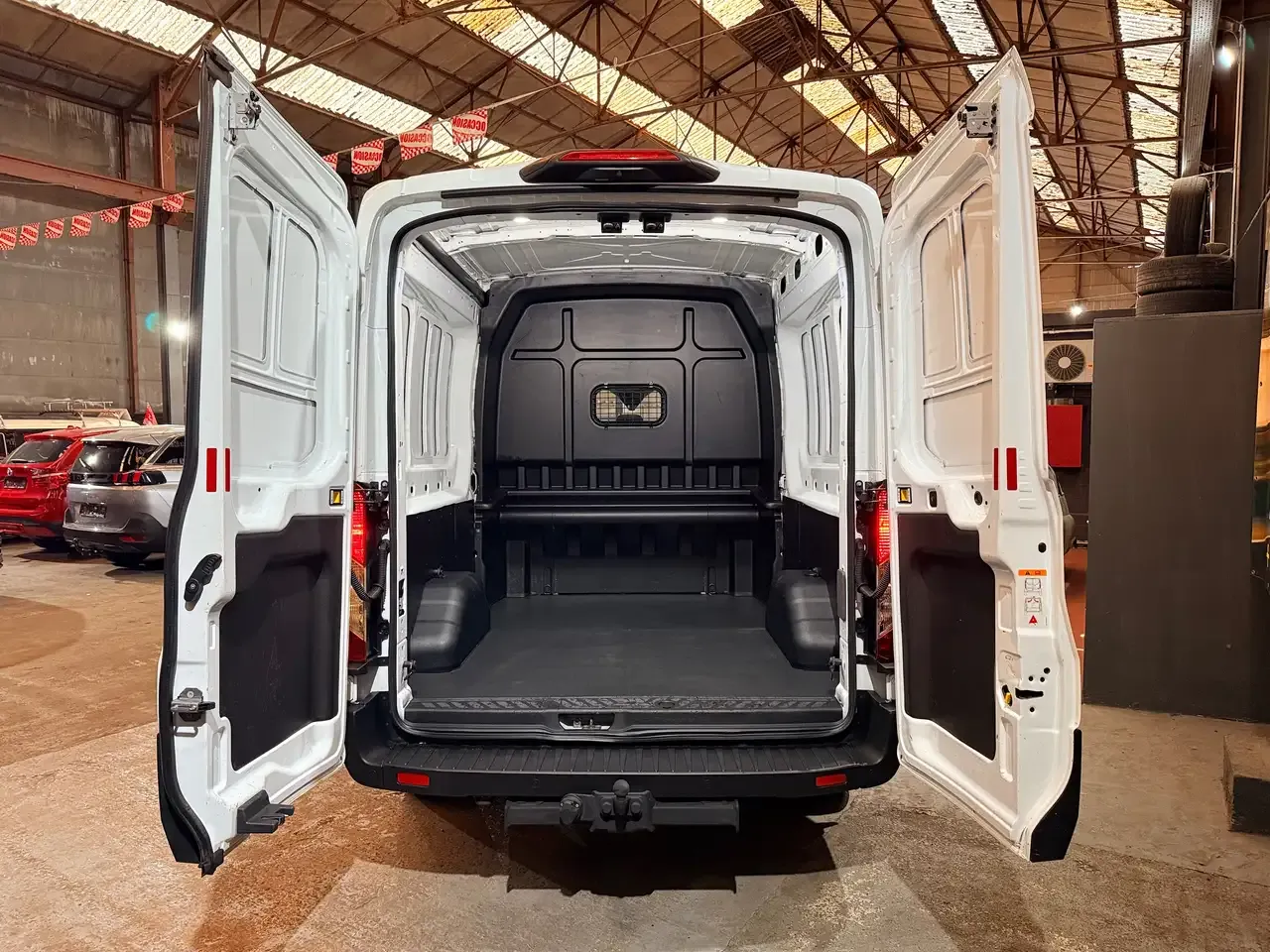 Ford Transit - 38
