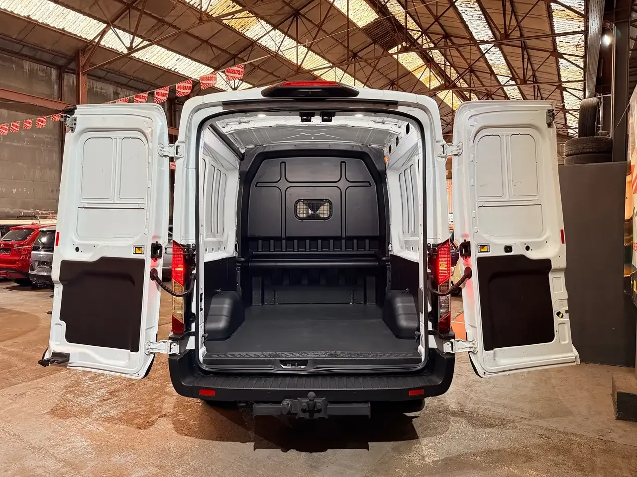 Ford Transit - 39