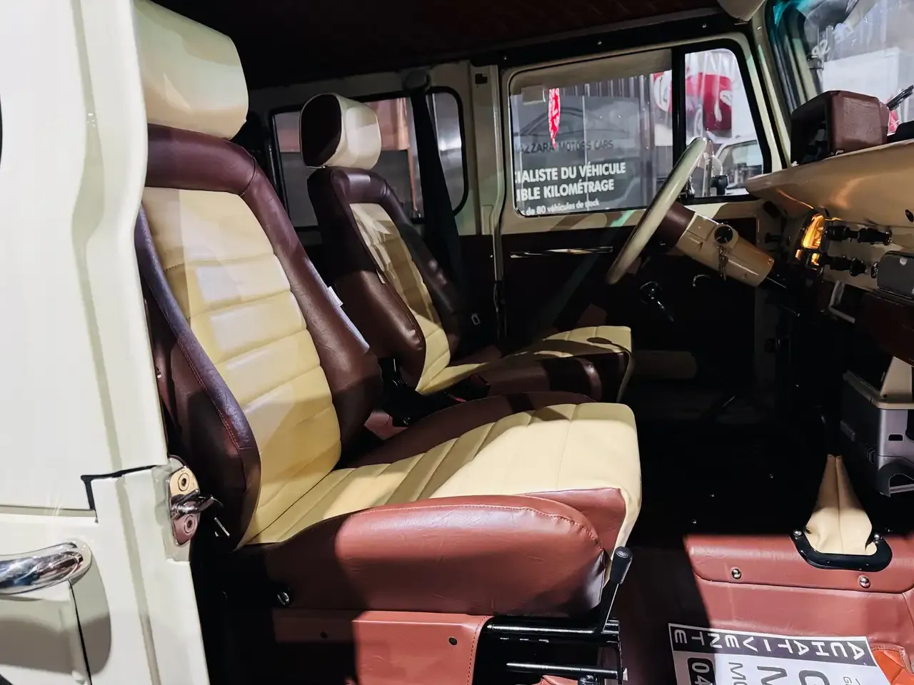 Toyota Land Cruiser - 12