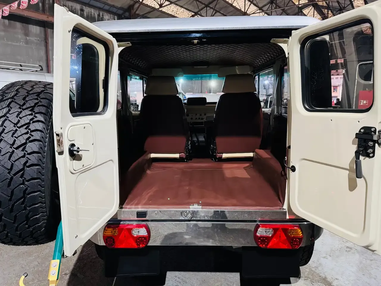 Toyota Land Cruiser - 27