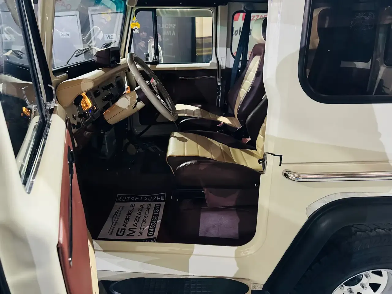 Toyota Land Cruiser - 7