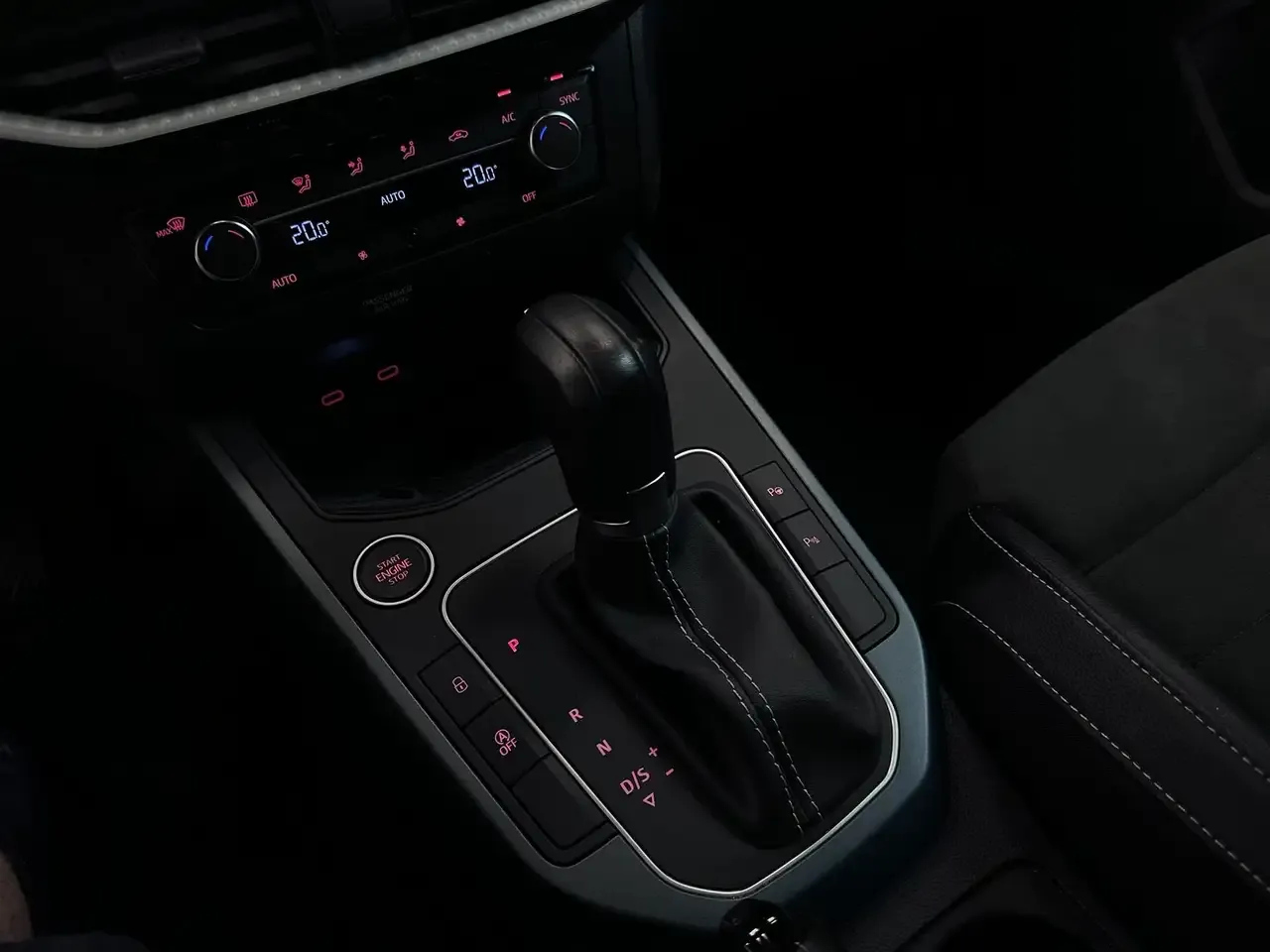 SEAT Arona - 19