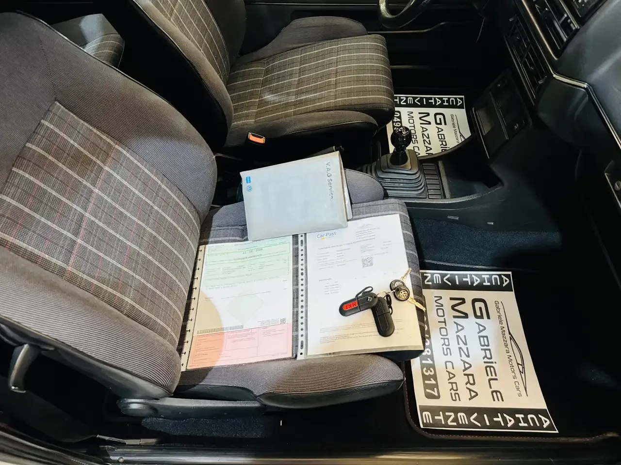 Volkswagen Golf - 17