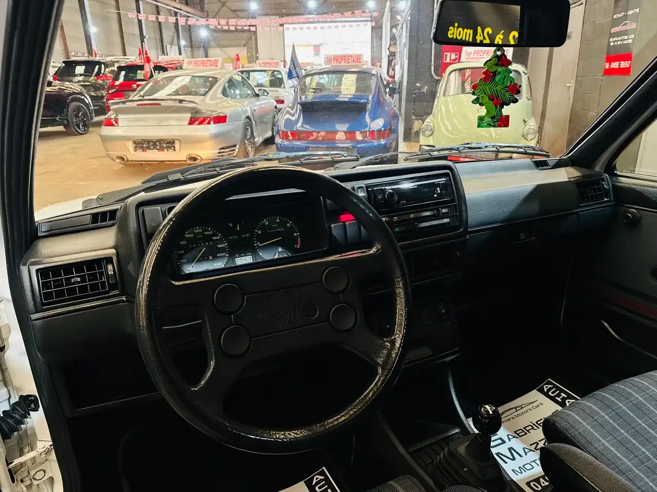 Volkswagen Golf - 18