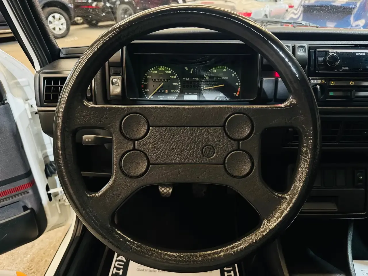 Volkswagen Golf - 21