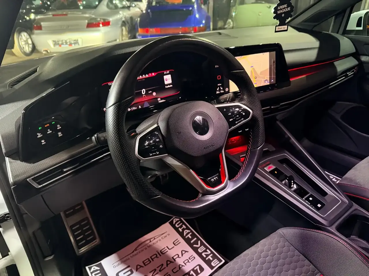 Volkswagen Golf - 36