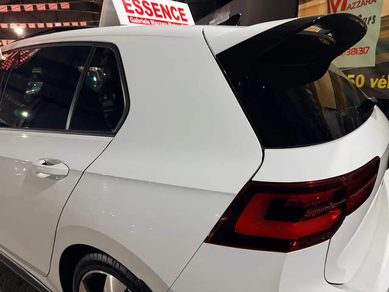 Volkswagen Golf - 10