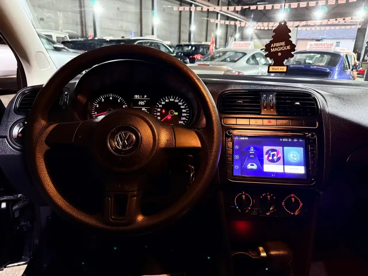 Volkswagen Polo - 18