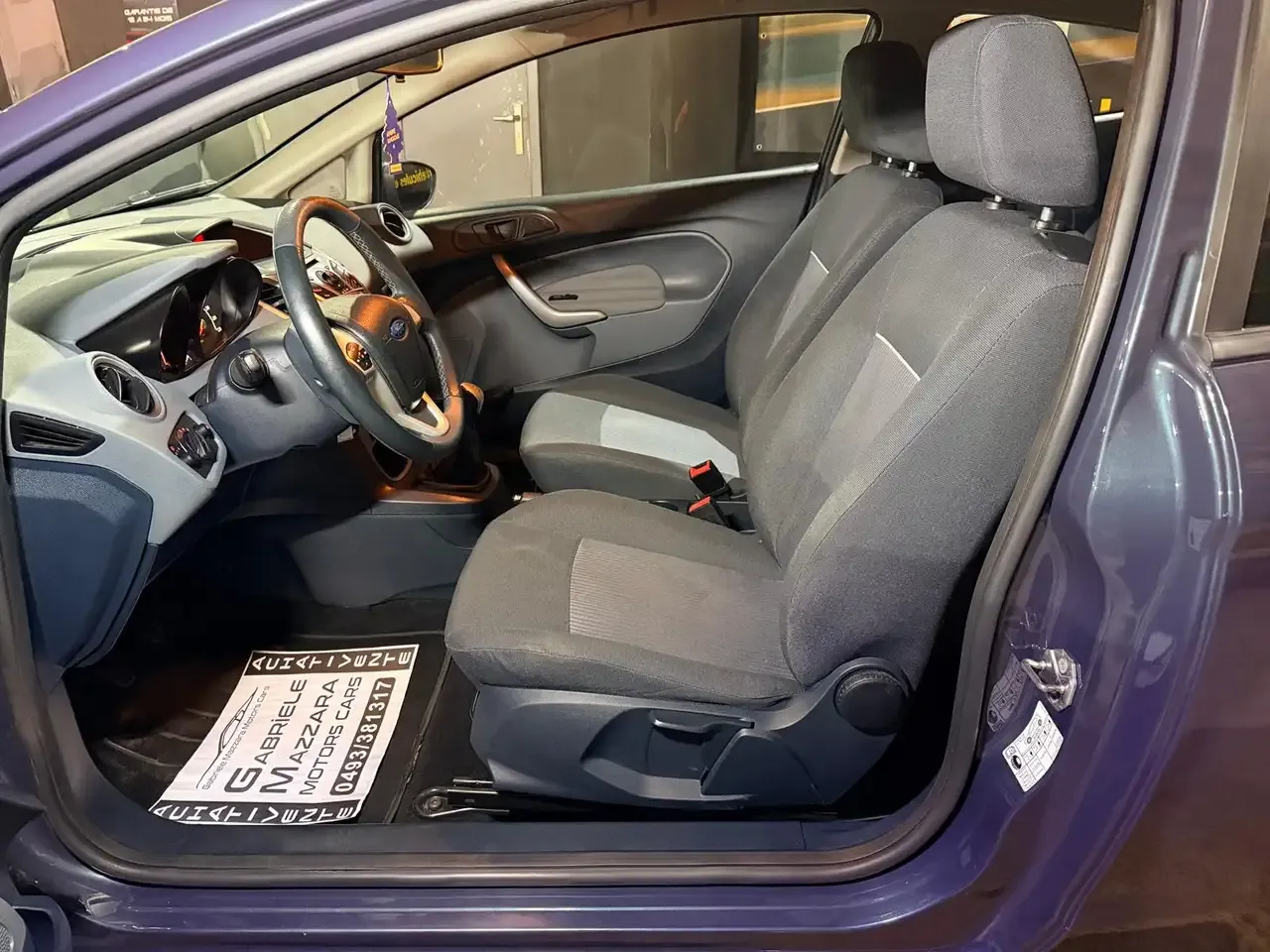 Ford Fiesta - 25