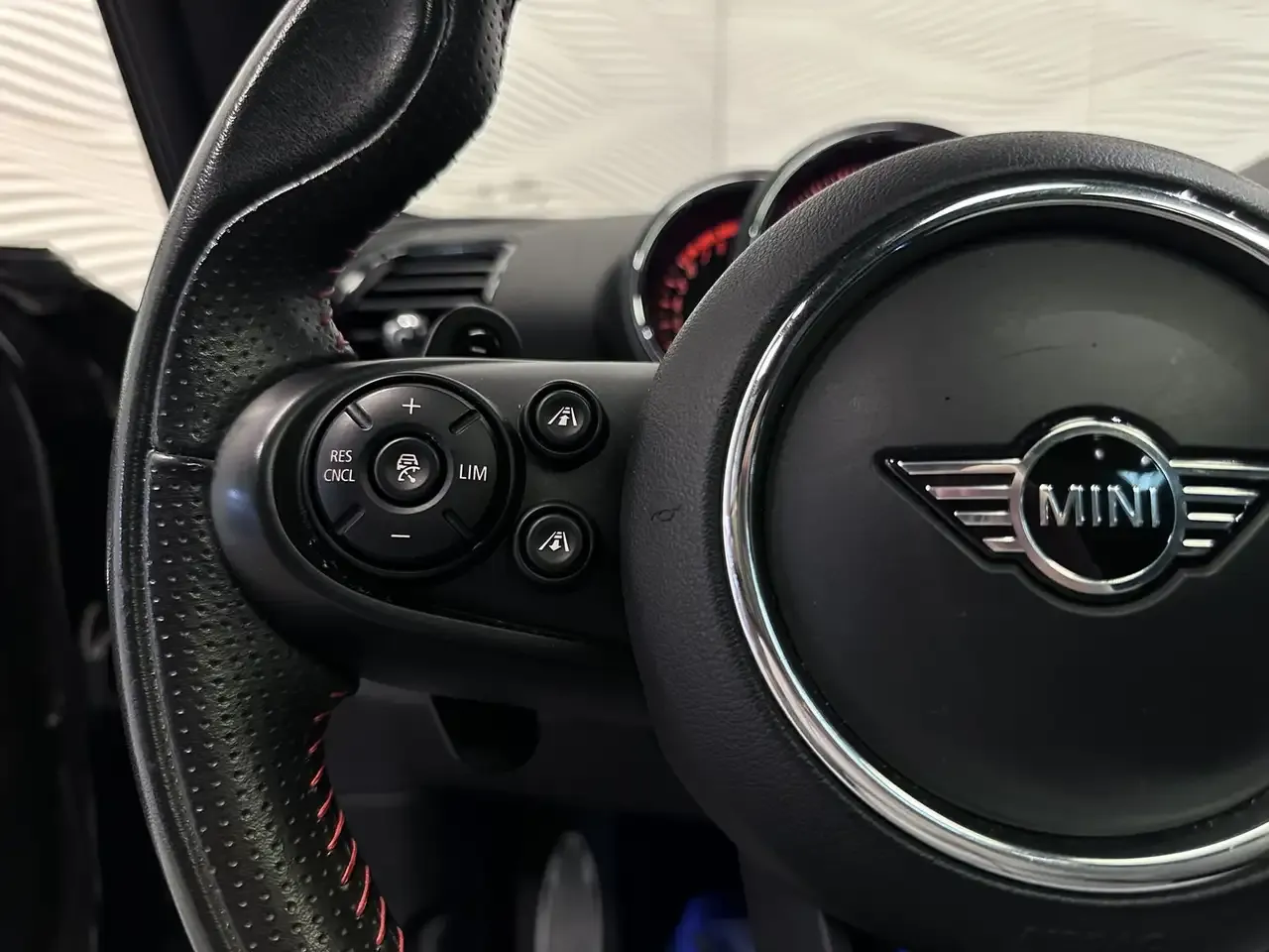 MINI John Cooper Works Clubman - 24