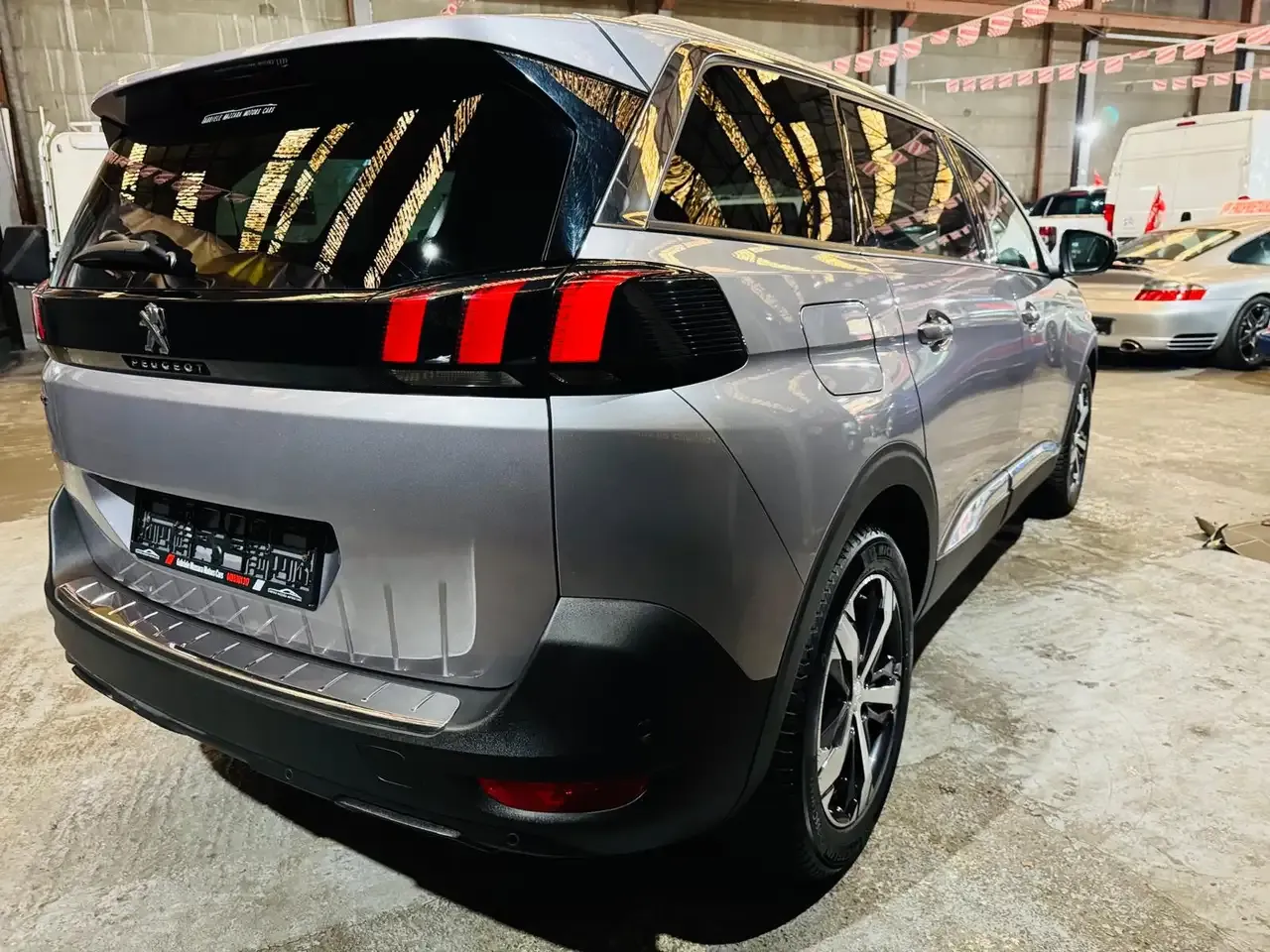 Peugeot 5008 - 5