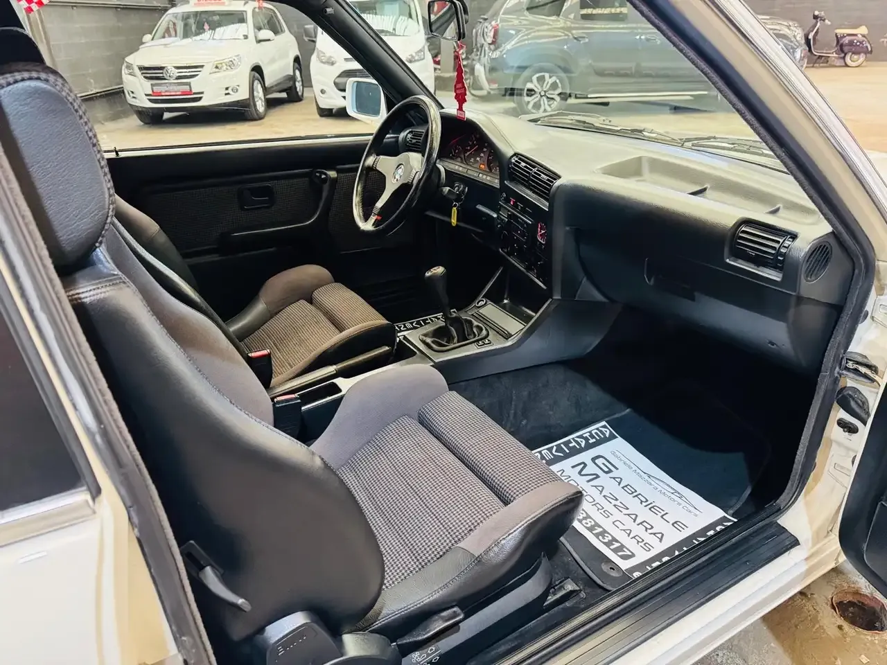 BMW 325 - 12
