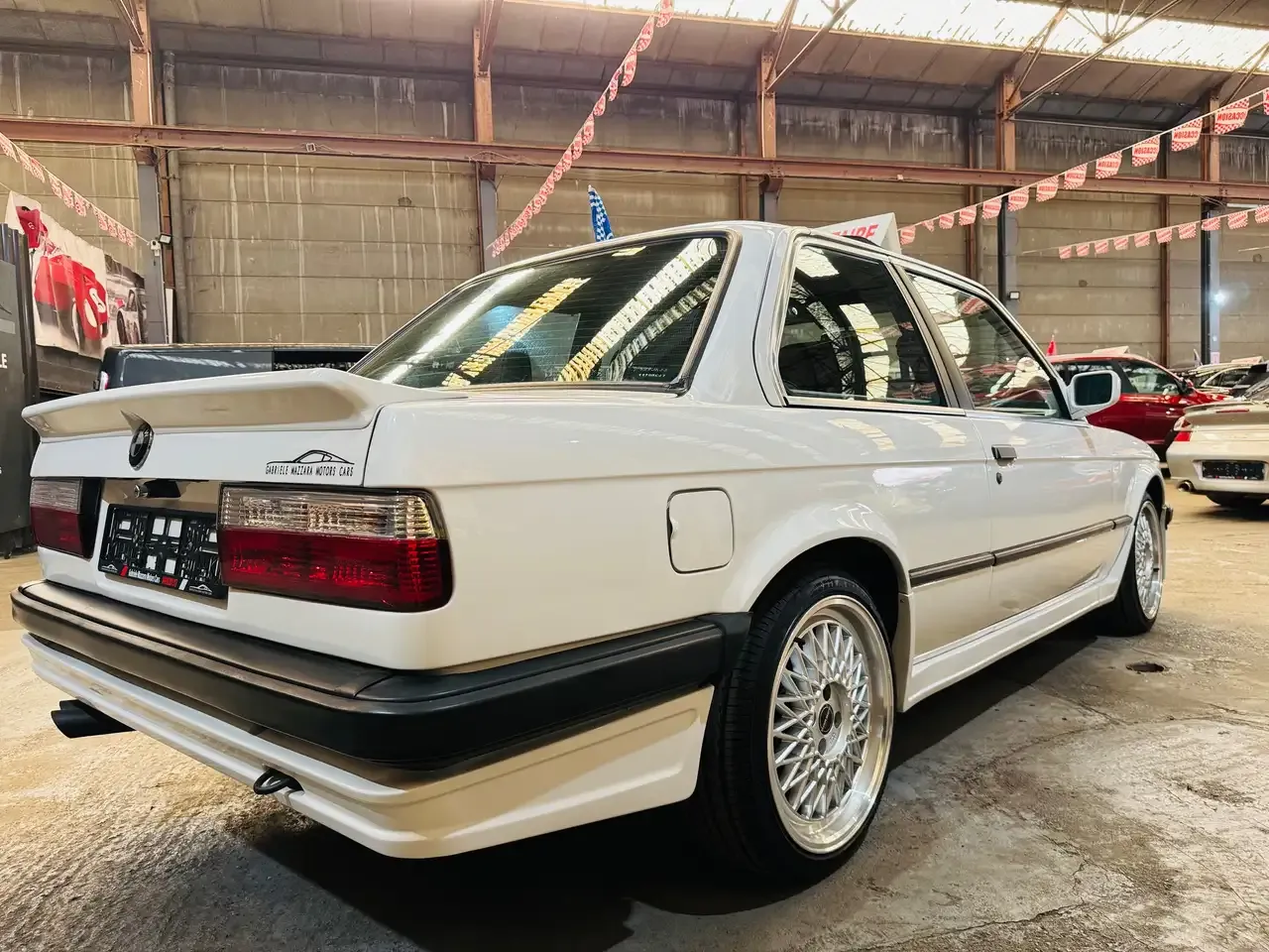 BMW 325 - 24