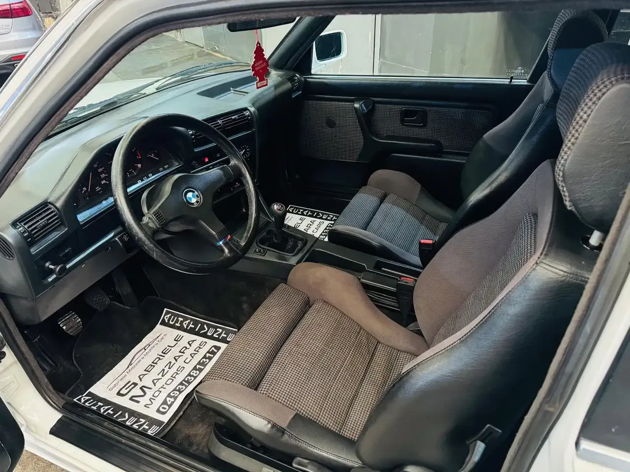 BMW 325 - 8